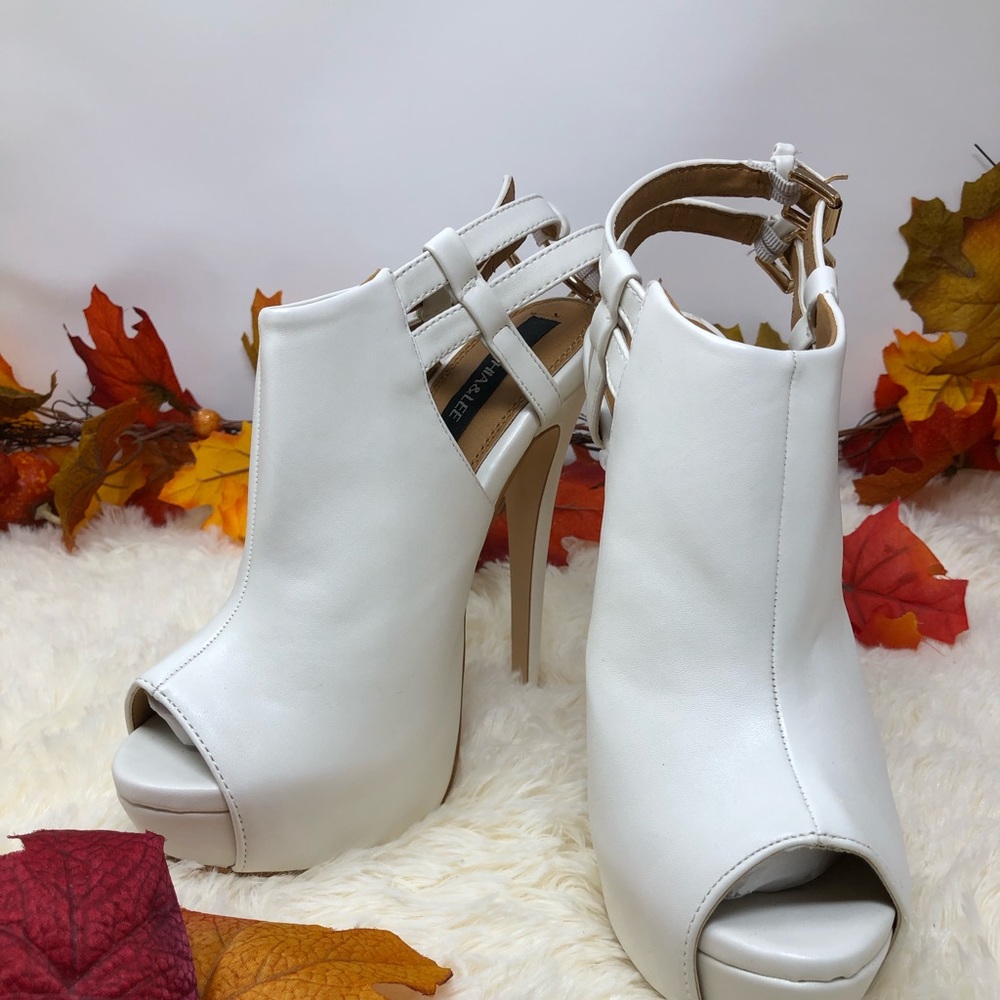 Sophia & Lee Marshmallow White Platform Heels